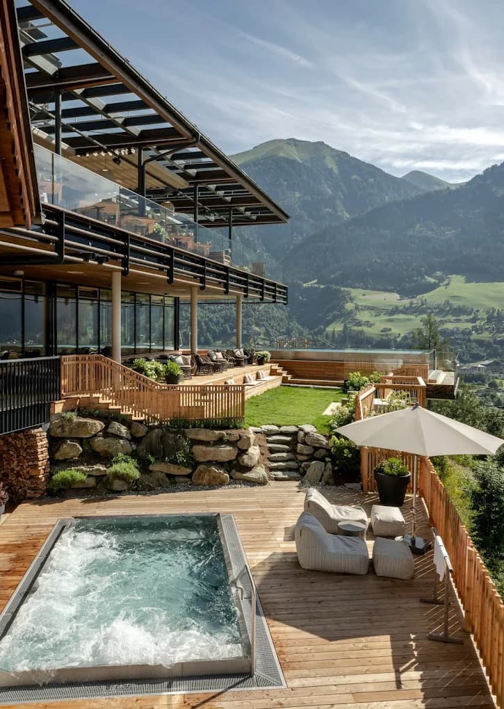 Hot tub on the terrace