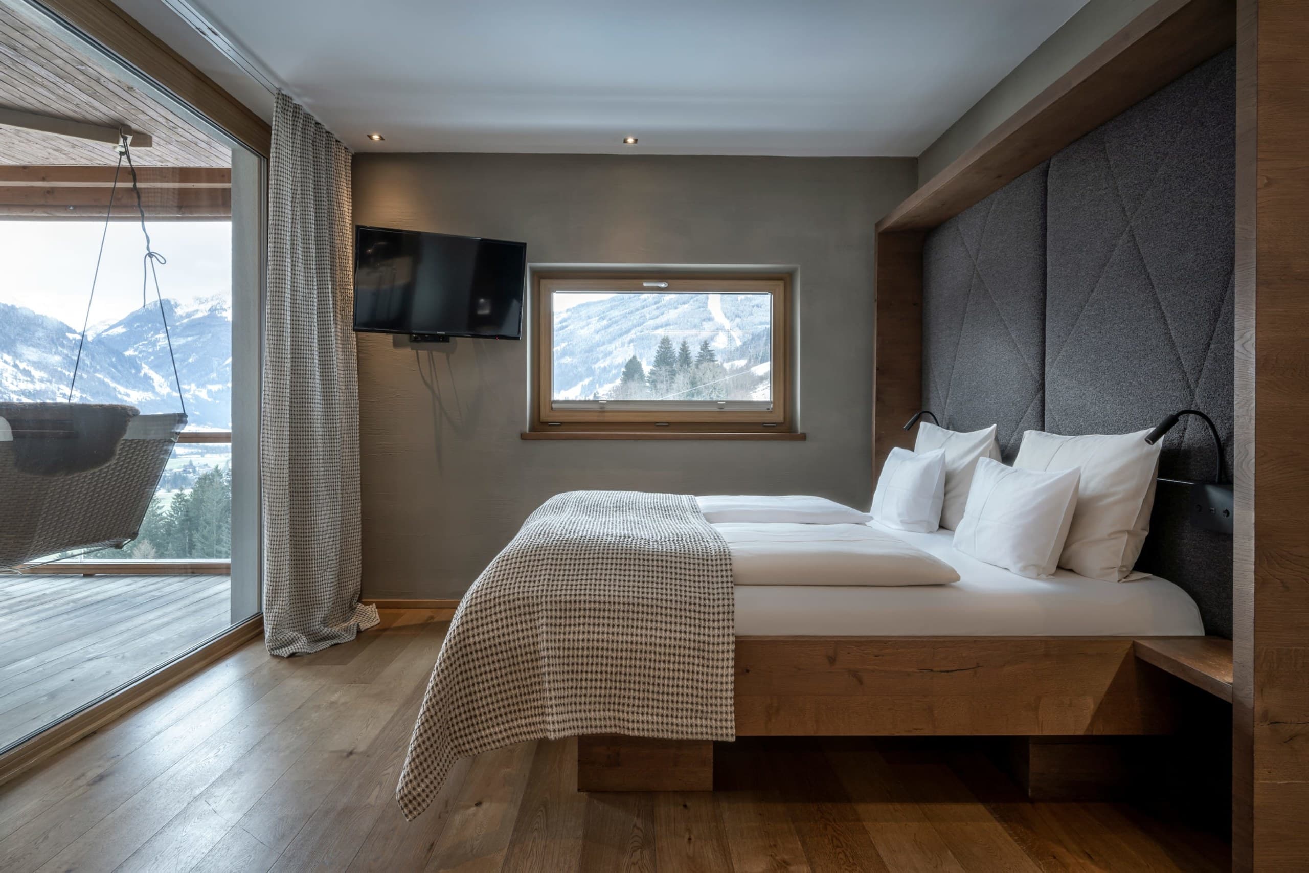 Tower Suite XL - Image 2